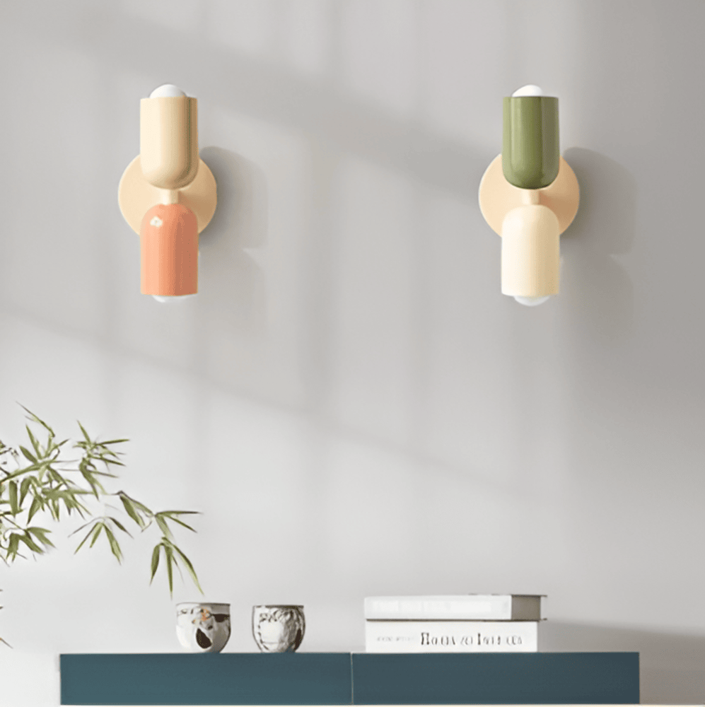 Double-Sided Capsule Wall Light With Round Backplate – alternative view 2